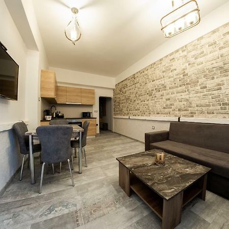 Sofia Downtown Life Apartment Екстер'єр фото