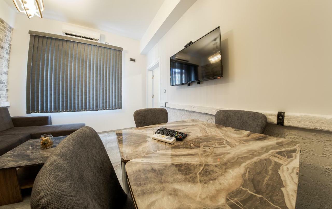 Sofia Downtown Life Apartment Екстер'єр фото