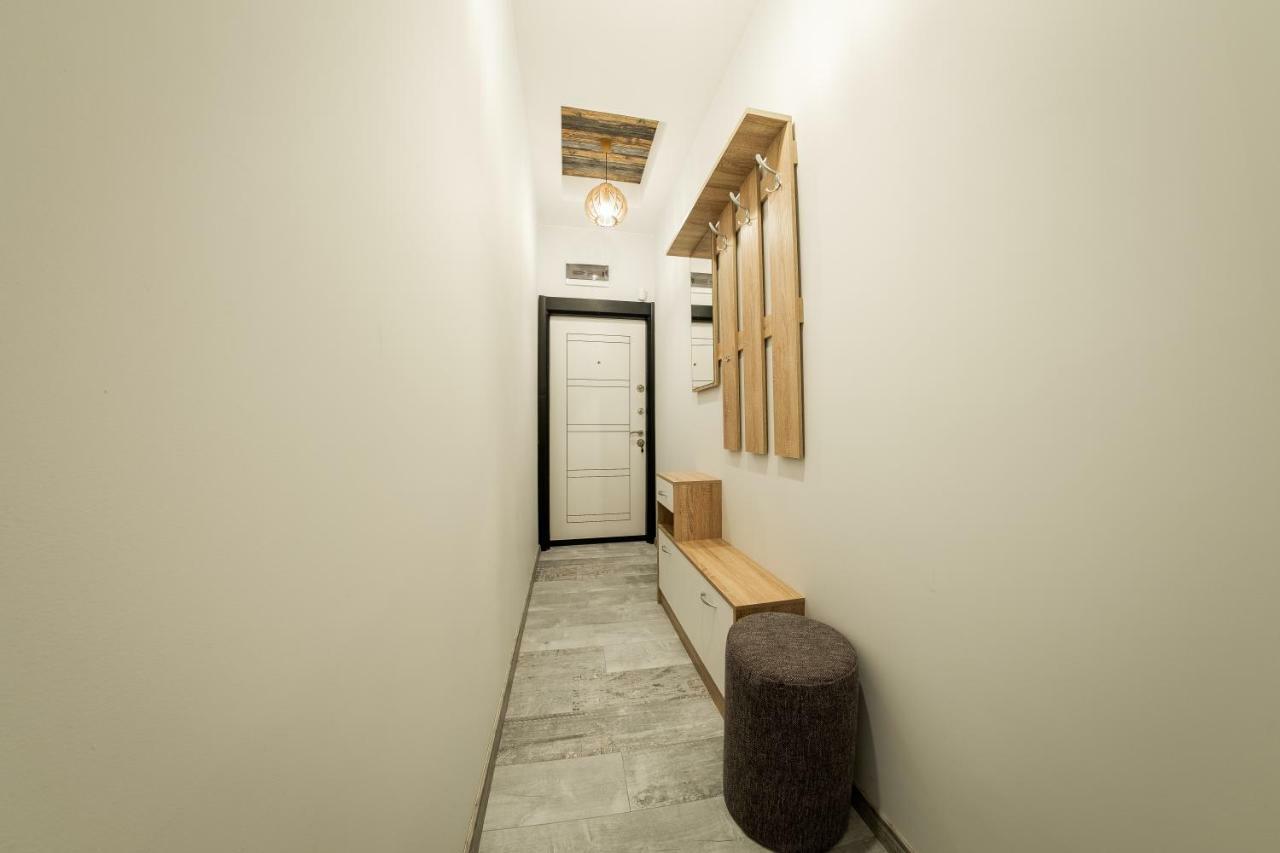Sofia Downtown Life Apartment Екстер'єр фото