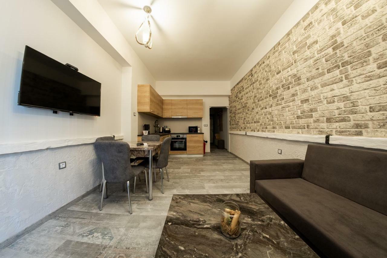 Sofia Downtown Life Apartment Екстер'єр фото